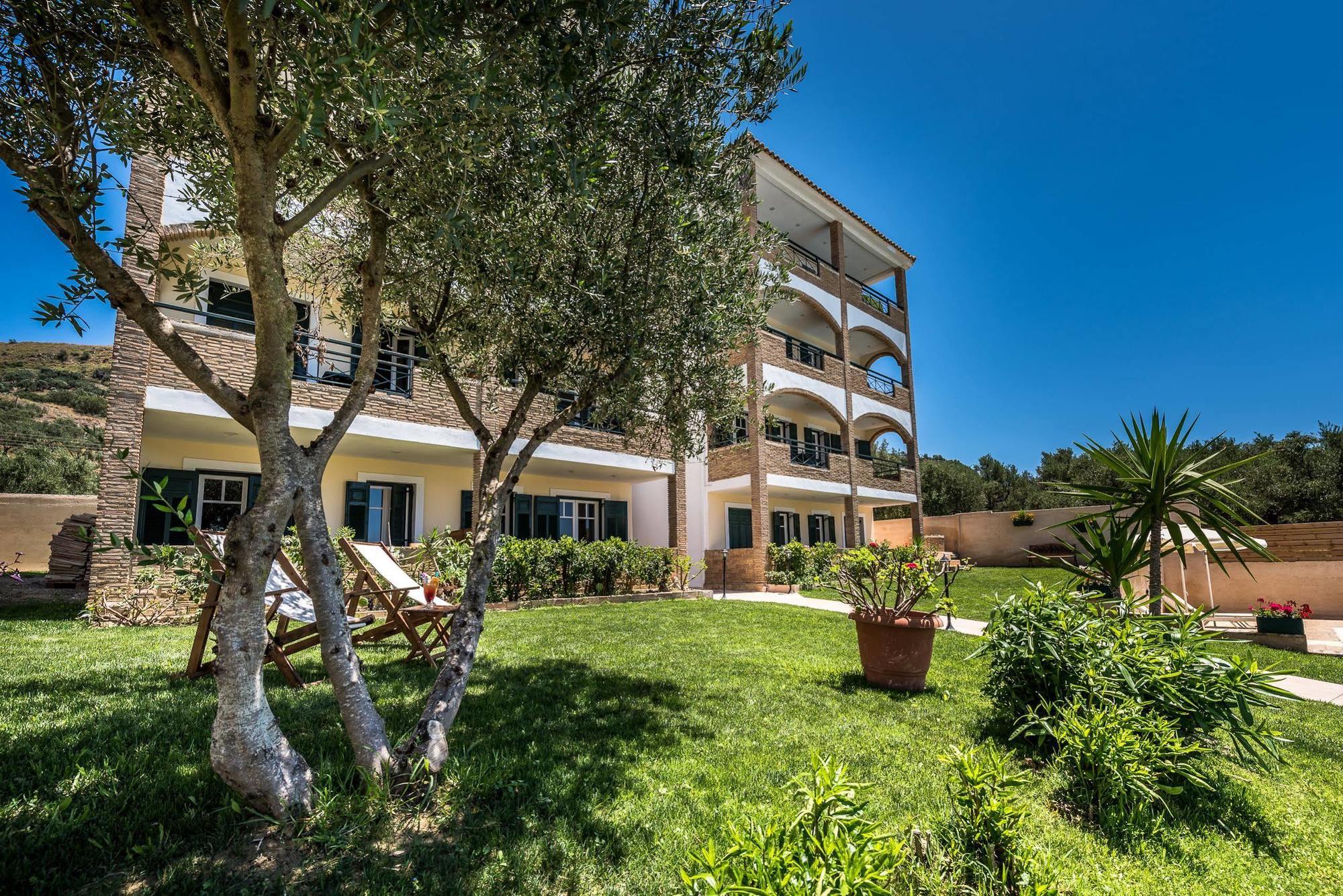 Dolce Vita Residence Kalamákion エクステリア 写真