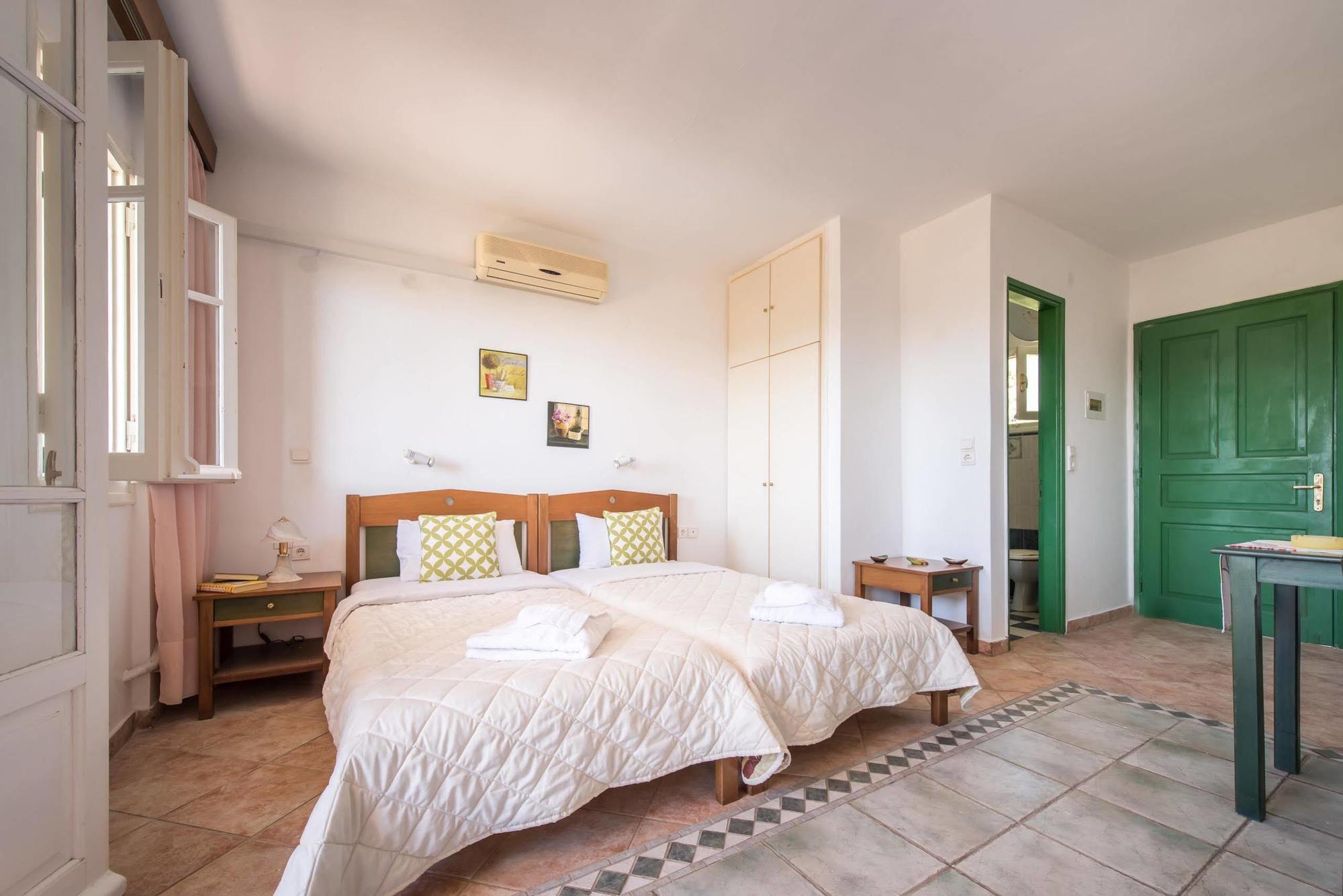 Dolce Vita Residence Kalamákion エクステリア 写真