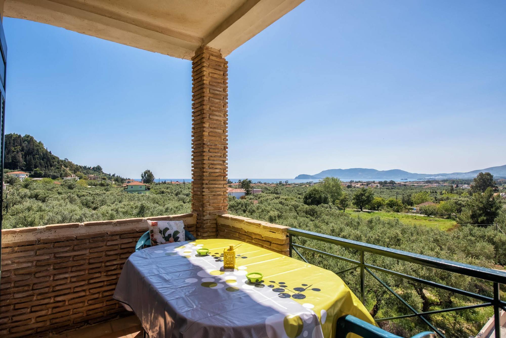 Dolce Vita Residence Kalamákion エクステリア 写真